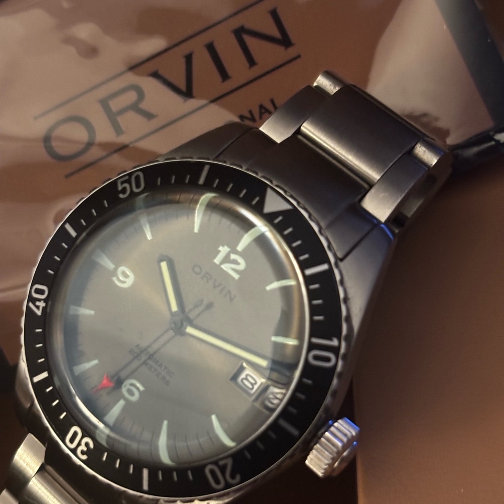 Orvin Field Diver • Sunray Khaki Green • Automatic Dive Watch • Sapphire • - Picture 5 of 9